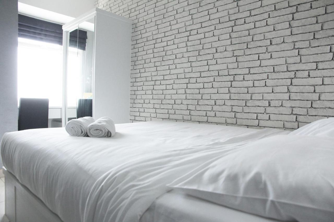 Modern And Comfortable Studio Apartment Springlake Summarecon Near Summarecon By Travelio Bekasi Luaran gambar